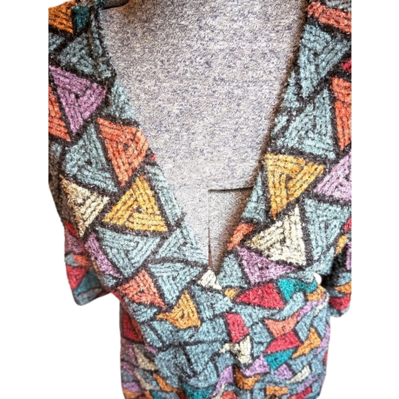 LuLaRoe Sarah Duster Geometric Cardigan - Picture 4 of 8